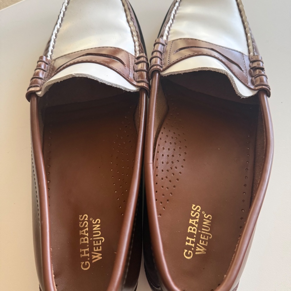 G.H. Bass Weejuns Loafers - Picture 4 of 4